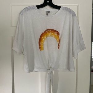 Super cute front tie t shirt. NEVER WORN